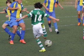 小胖姆巴佩现场灿笑，樊振东感受英超独特魅力