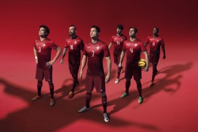 英超：曼城3-1伯恩茅斯 哈兰德双响 奥赖利破门 谢尔基两送助攻，曼城与伯恩利足球比分预测